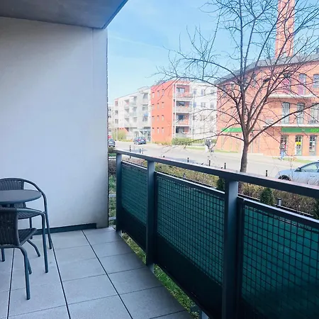 Luna Deluxe Magellana Apartment