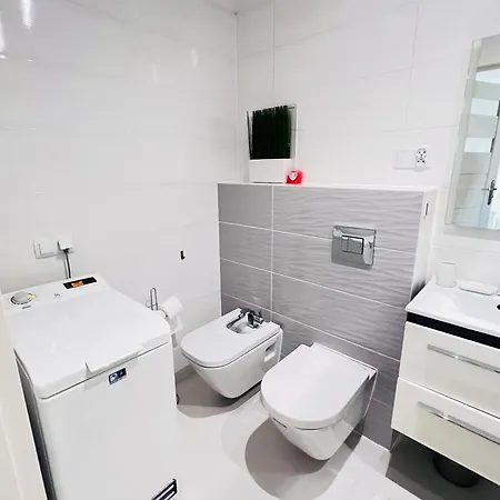 Luna Deluxe Magellana Wrocław