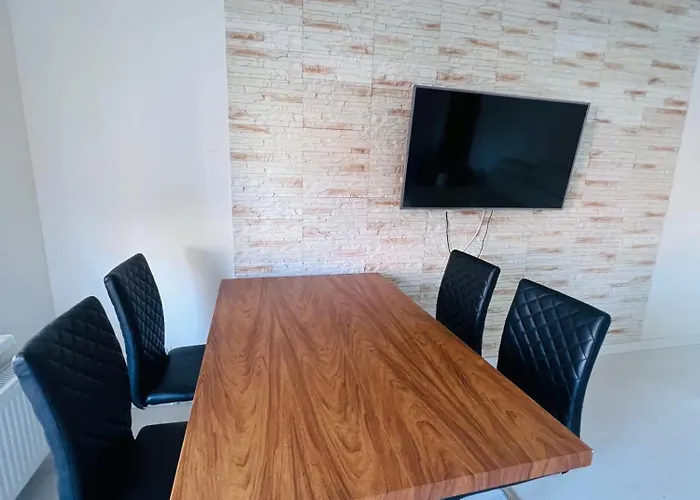 Апартаменти Luna Deluxe Magellana *